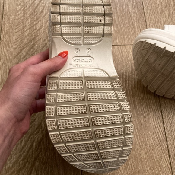 Crocs White Platform Sandals - Picture 3 of 4